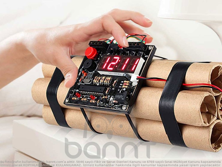 Defuse A Bomb Alarm Clock Dinamit Çalar Saat