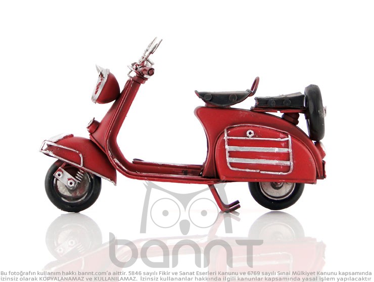 Vintage Vespa Motor IV Vintage Vespa Motor IV