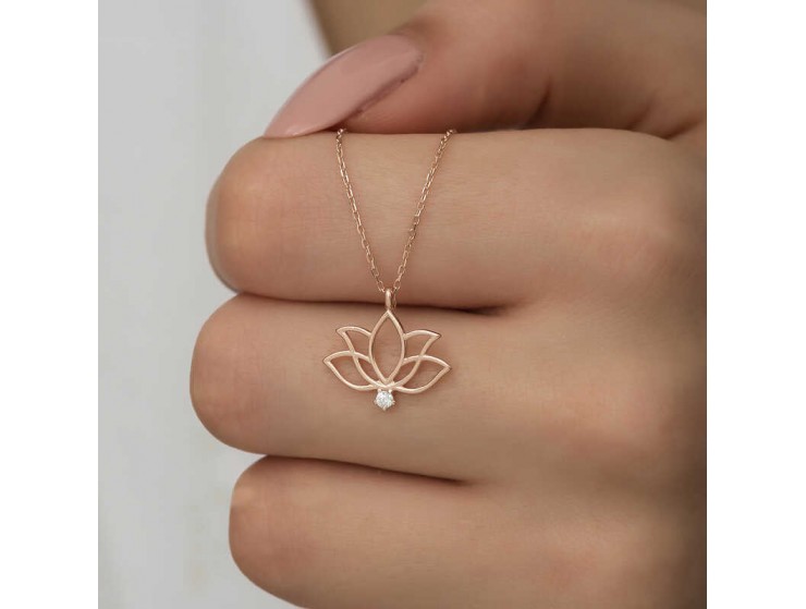 Gümüş Lotus Çiçeği Kadın Kolye Gümüş Lotus Çiçeği Kadın Kolye