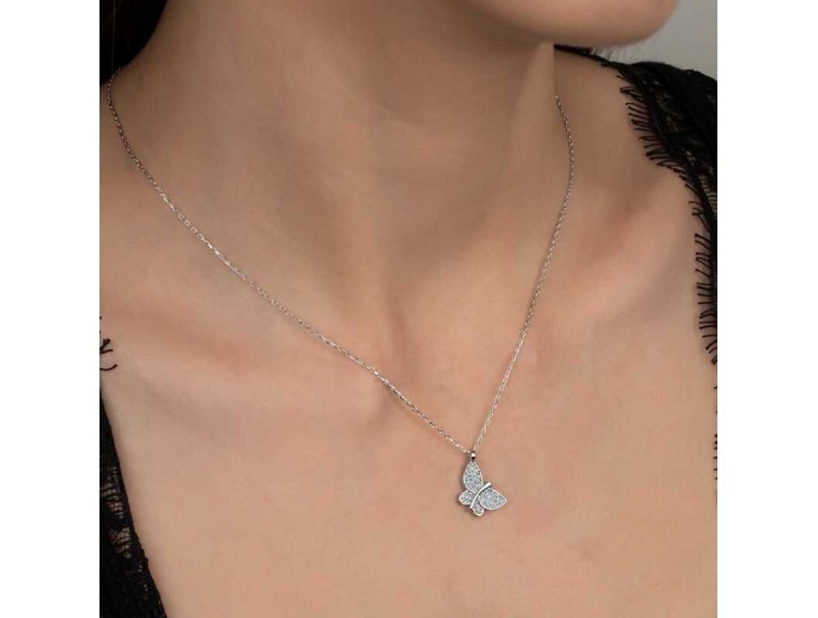 Swarovski Taşlı Gümüş Kelebek Bayan Kolye Swarovski Taşlı Gümüş Kelebek Bayan Kolye
