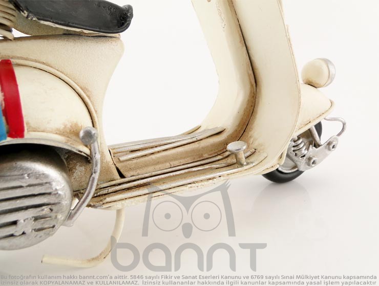Vintage Vespa Motor VI Vintage Vespa Motor VI