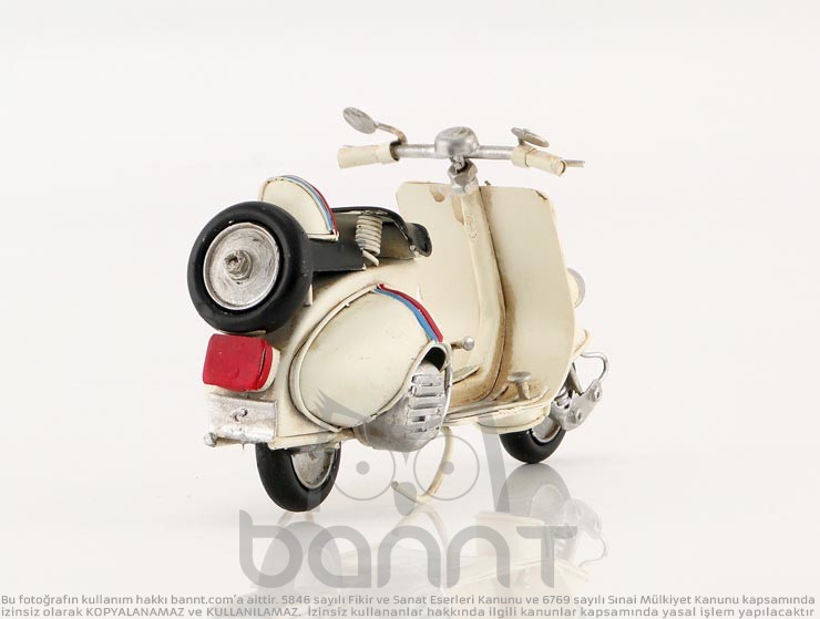 Vintage Vespa Motor VI Vintage Vespa Motor VI