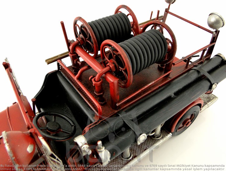 Retro Fire Truck (Büyük Boy) Retro Fire Truck (Büyük Boy)