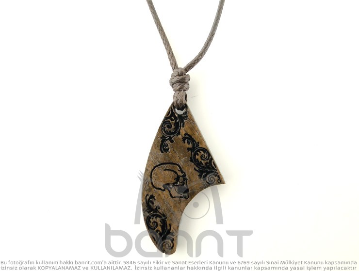 Fin Skull Ahşap Kolye Fin Skull Ahşap Kolye