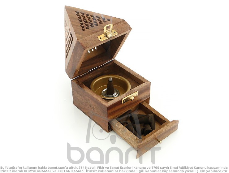 Piramit Ahşap Konik Tütsülük (Büyük Boy) Piramit Ahşap Konik Tütsülük (Büyük Boy)