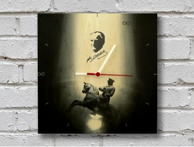 Mustafa Kemal Ahşap Duvar Saati