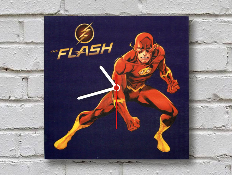 The Flash Ahşap Duvar Saati The Flash Ahşap Duvar Saati