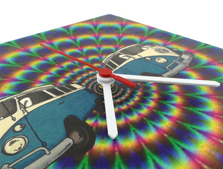 Psychedelic Camper Van Ahşap Duvar Saati Psychedelic Camper Van Ahşap Duvar Saati