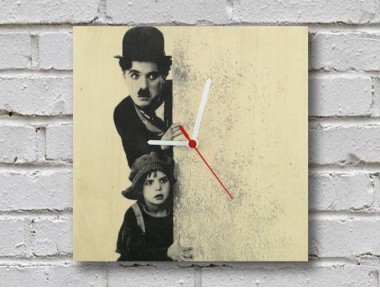 Charlie Chaplin The Kid Ahşap Duvar Saati Charlie Chaplin The Kid Ahşap Duvar Saati