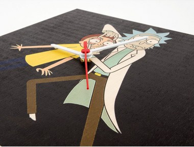 Rick and Morty Ahşap Duvar Saati