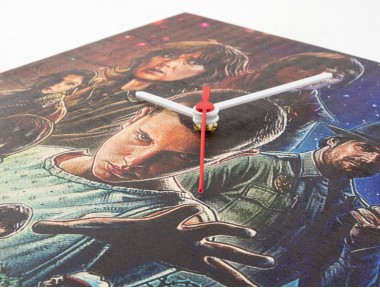 Stranger Things Ahşap Duvar Saati