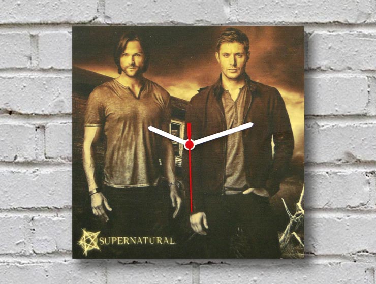 Supernatural Ahşap Duvar Saati Supernatural Ahşap Duvar Saati