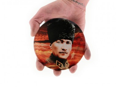 Mustafa Kemal Atatürk Cam Masa Üstü Dekoru Mustafa Kemal Atatürk Cam Masa Üstü Dekoru