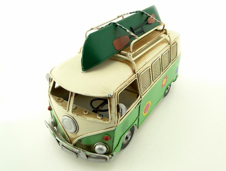 Campervan Vosvos Fotoğraf Çerçeveli Kumbara (Orta Boy) Campervan Vosvos Fotoğraf Çerçeveli Kumbara (Orta Boy)